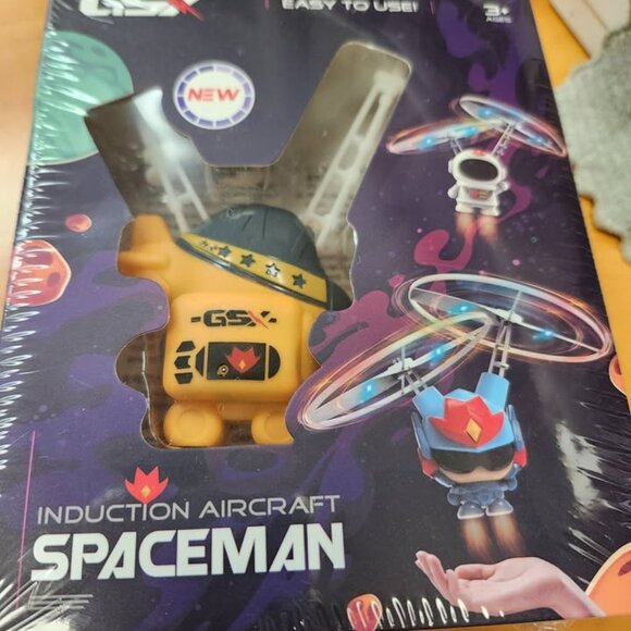 Induction Aircraft Spaceman - Picture 1 of 1